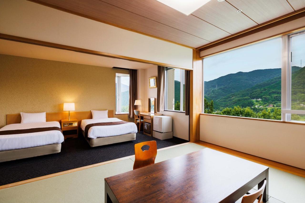 Kamenoi Hotel Nagatoro Yorii Exteriör bild